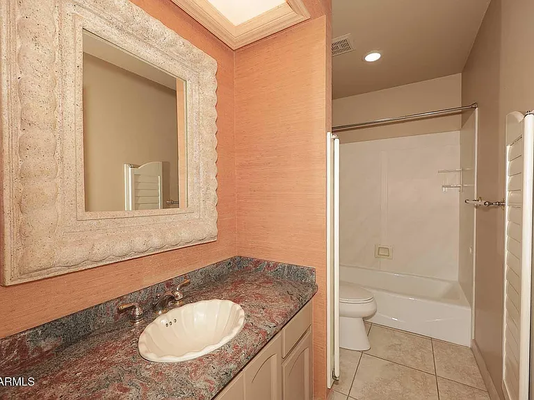9969 E Bayview Dr — Photo 12