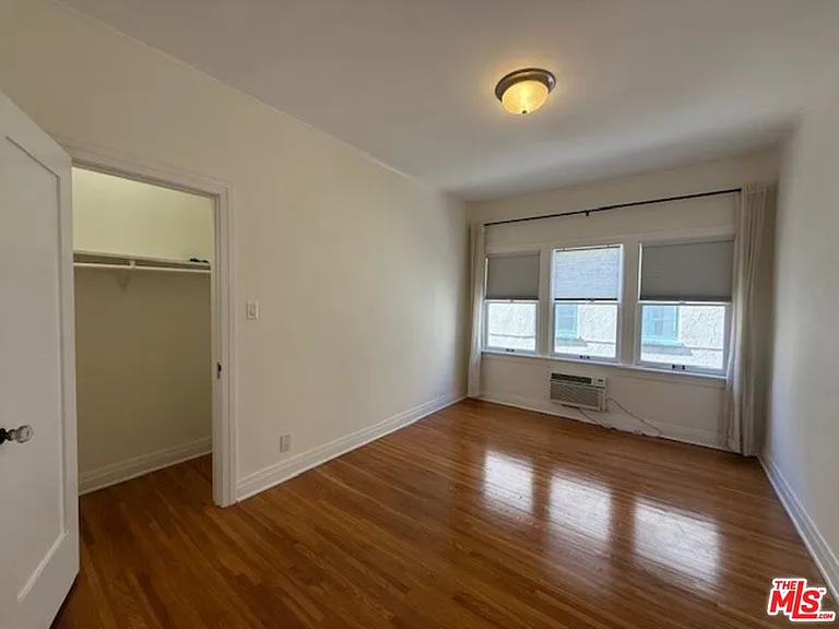 747 S Mansfield Ave #4 — Photo 15