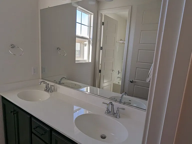 2468 Lake Club Dr — Photo 33