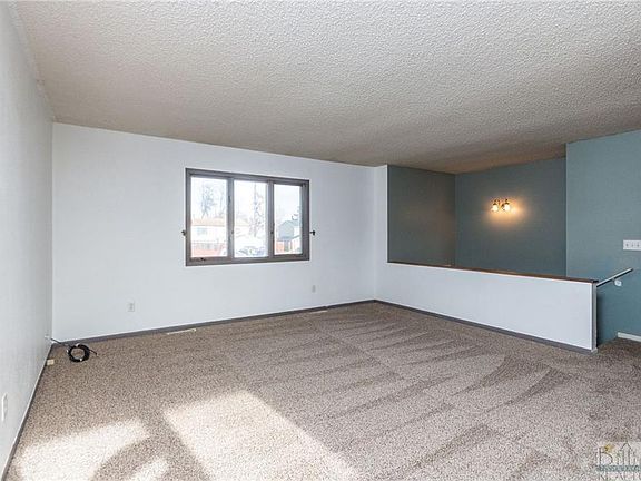 5th image of 3932 Cambridge Dr