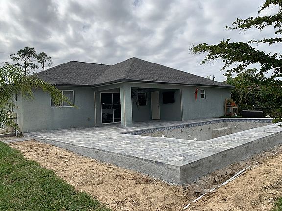 5th image of 2505 NW 24th St