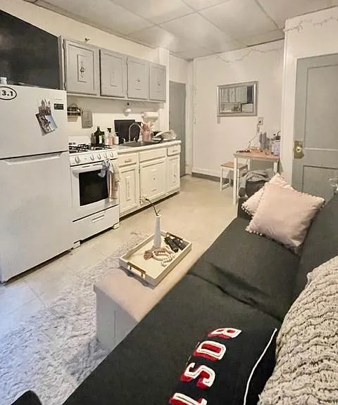 7 Myrtle St #4 — Photo 2