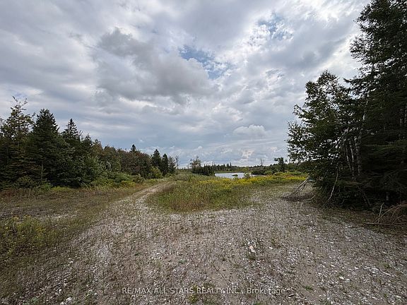 2nd image of 36 Creek View Rd