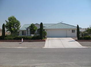 5401 Chasemoor St, Pahrump, NV 89061