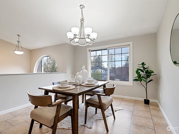 2nd image of 4018 231st Street Ct E