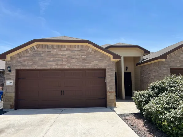 1119 Burek Xing, Seguin, TX 78155
