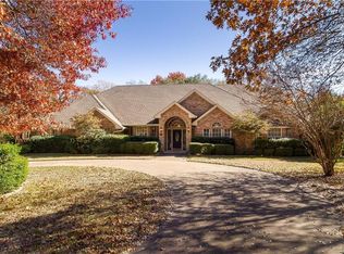 832 Nueces Trl, Midlothian, TX 76065