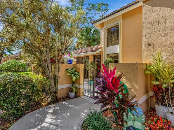 374 Prestwick Circle #3, Palm Beach Gardens, FL 33418