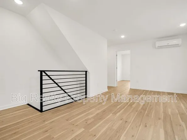 228 Bridge St APT 2, Spring City, PA 19475