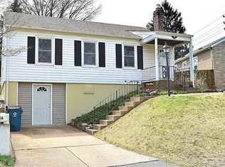 6136 Staely Ave, Saint Louis, MO 63123