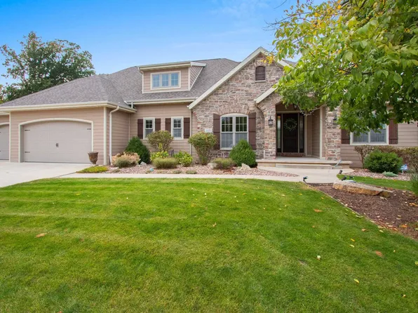668 Marble Rock Cir, Green Bay, WI 54311