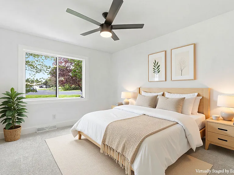 W309S10340 Knoll Ct — Photo 14