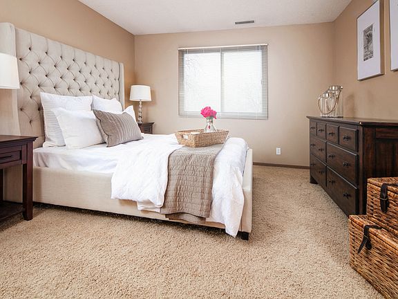 5th image of 3800 Glen Oaks Blvd #5108