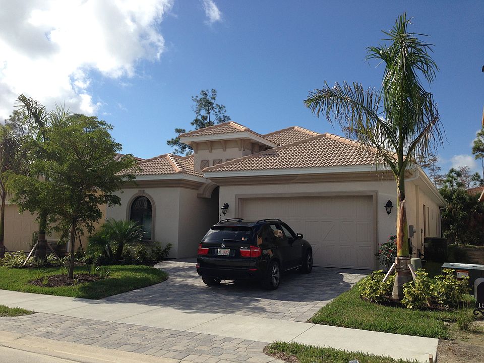 2100 sq/ft home 3 bed/3bath + Den