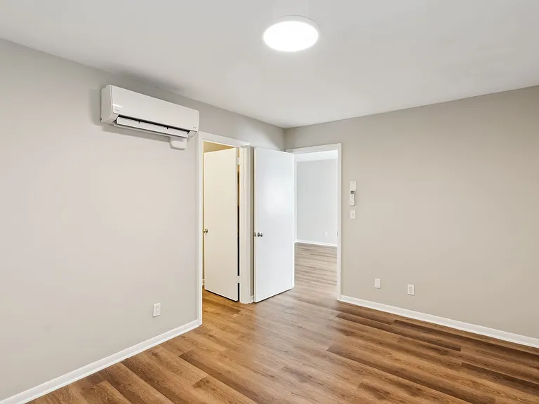 6228 Robertson Ave — Photo 8