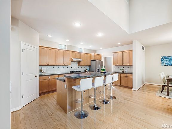 5th image of 2120 NW Coyote Creek Ln