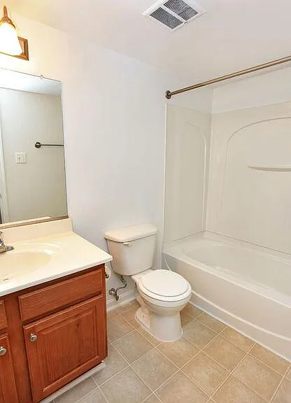 7 McCausland Pl — Photo 18