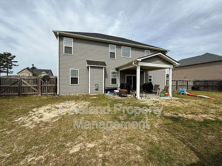 3935 Standardbred Dr — Photo 21