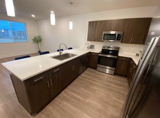 19302 Jones St #167, Elkhorn, NE 68022