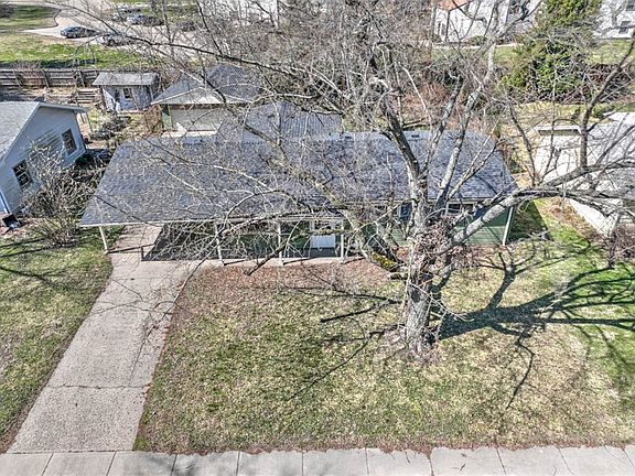 2nd image of 3931 N Newcastle Dr