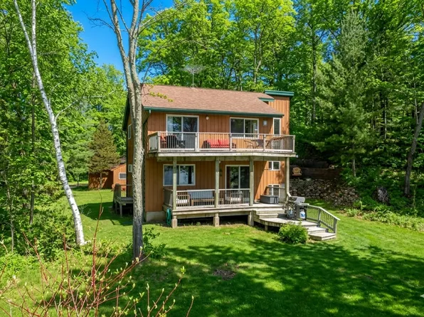 2225 Sunnyside Ln, Luck, WI 54853