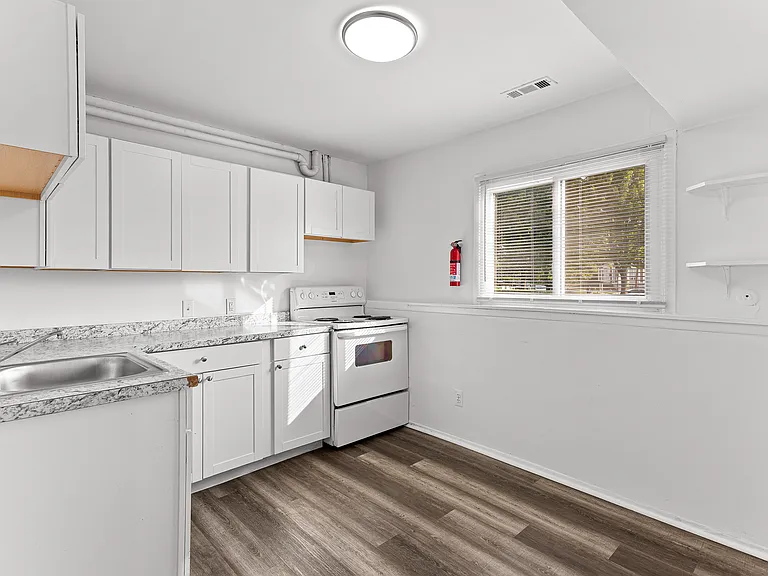 221 N Normal St — Photo 20