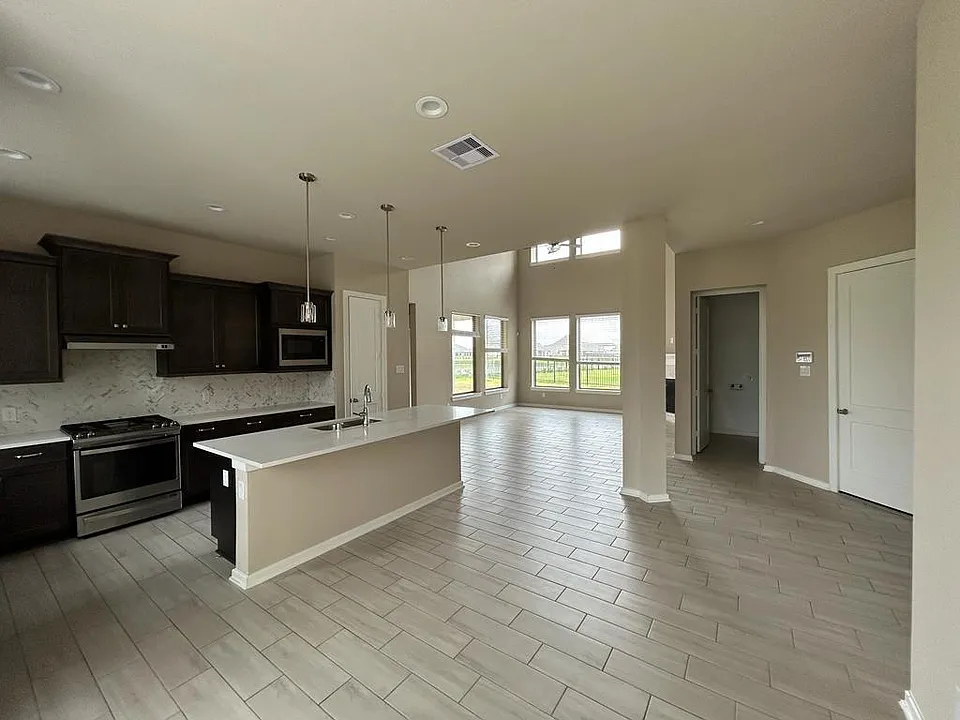 580 Santa Rosa Hills Dr