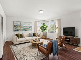 11818 Foothill Way #3, Oakland, CA 94605