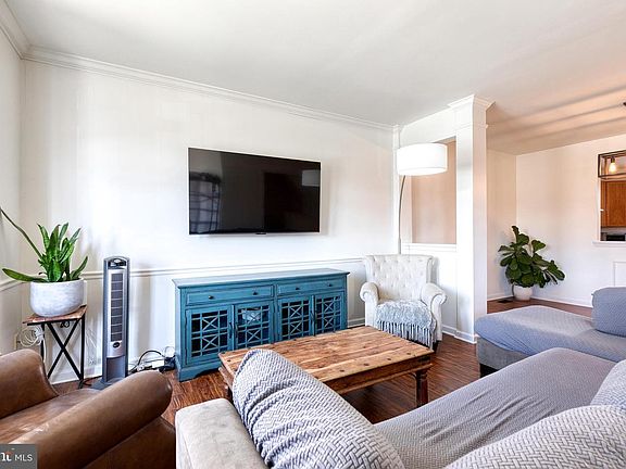 5th image of 3814 Glebe Meadow Way