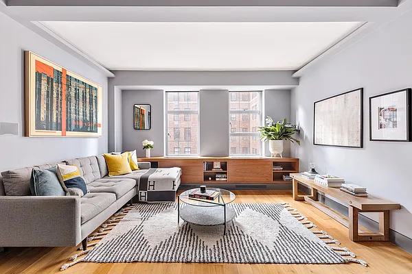 Sold by Compass | media 40