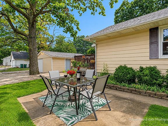 4th image of 1051 Cottage Pl