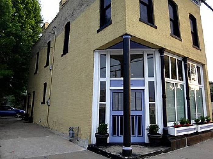 1st image of 1141 E 5th St