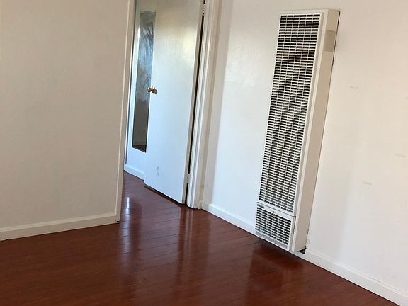 3rd image of 1111 Berkeley Ave #2