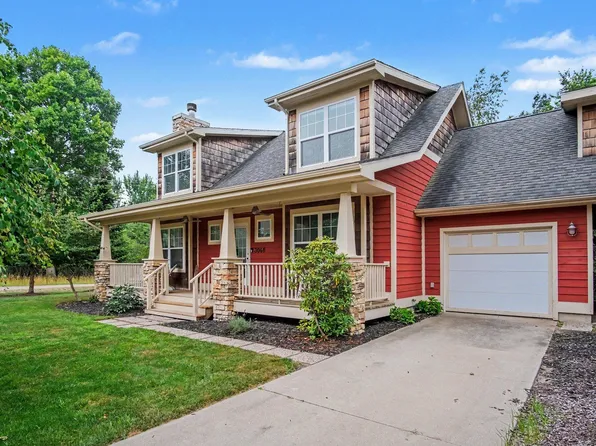 3048 Park Dr, Douglas, MI 49406