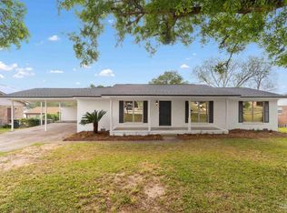 6115 E Shore Dr, Pensacola, FL 32505