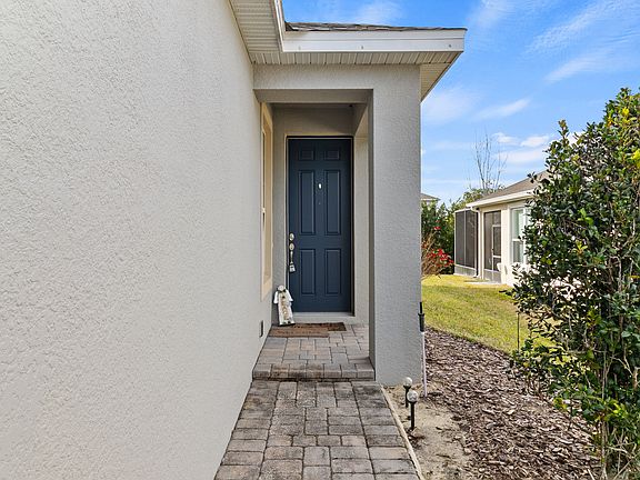 3rd image of 7542 Loon Ave