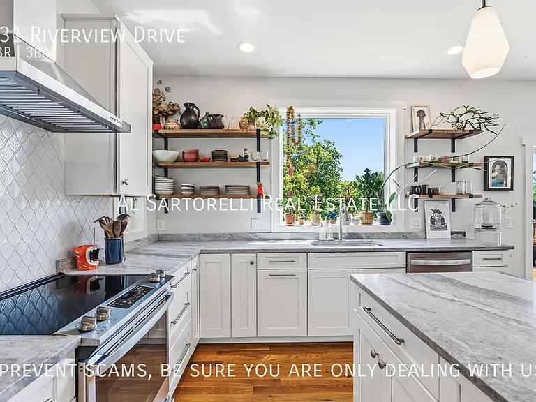 431 Riverview Dr — Photo 8