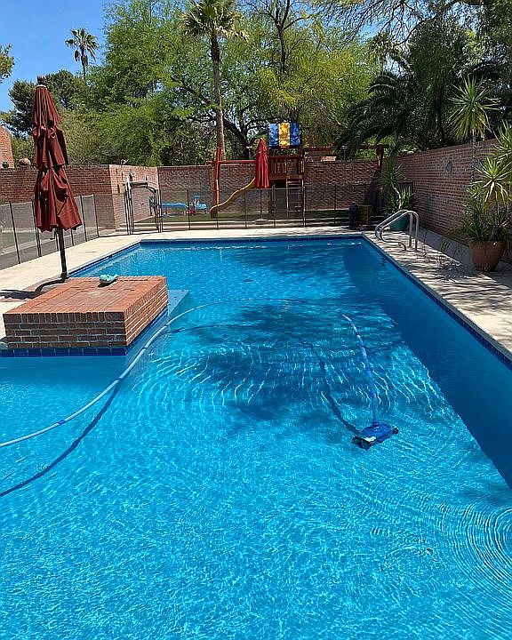 1st image of 100 N Camino Espanol