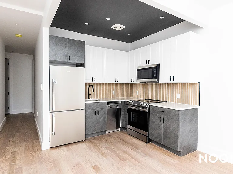 98 Moore St #2C — Photo 3