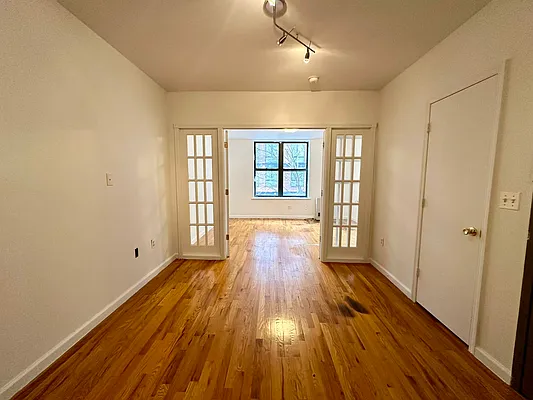 Rented by EXR | media 8