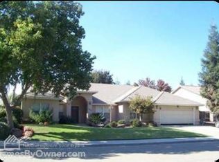 1927 N Peppertree St, Visalia, CA 93291