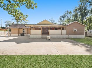 17317 E Greenleaf Ln, Conroe, TX 77306