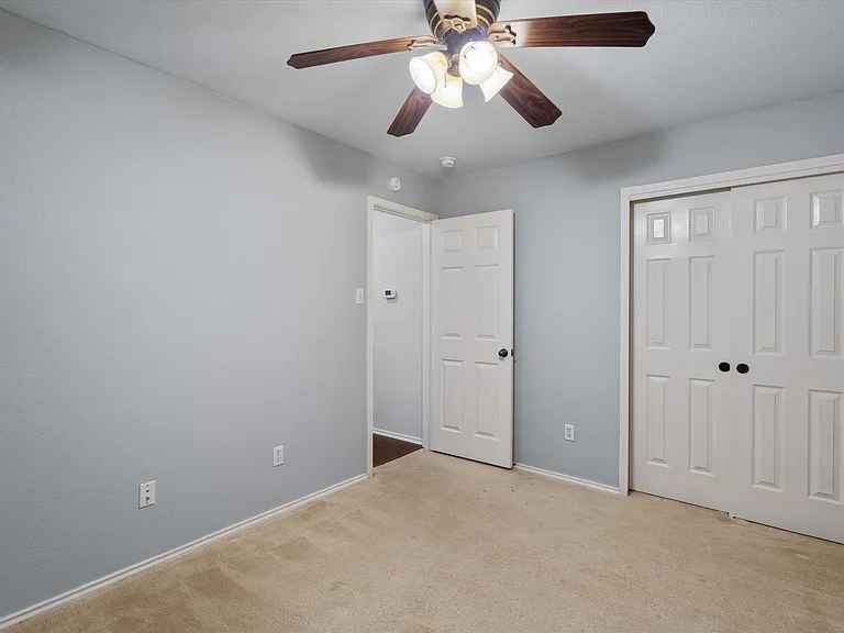 2304 Jesse Owens Dr — Photo 21