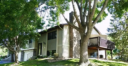 14706 95th Ave N Photo 1