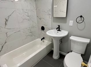 78 70th St #1, Guttenberg, NJ 07093