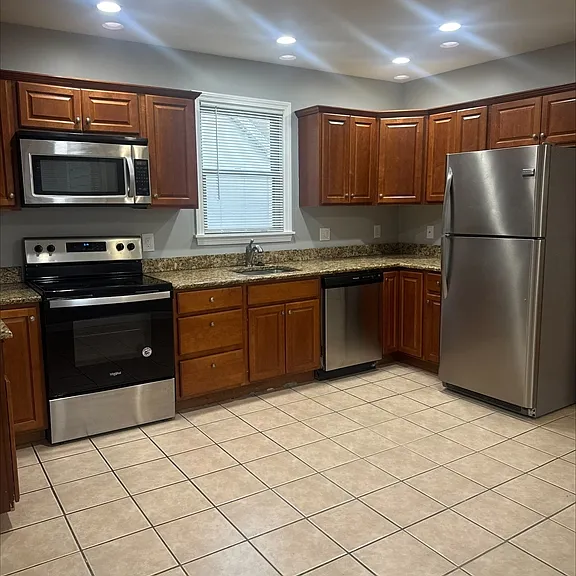 90 Chestnut St #3 — Photo 3