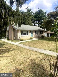 4800 E Circle Dr, Harrisburg, PA, 17111