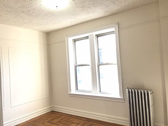 3rd image of 4101 67th St APT 15
