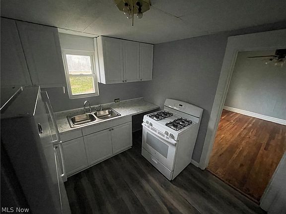 4th image of 1178 E 147th St
