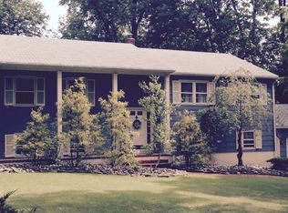 173 W Oak St, Basking Ridge, NJ 07920